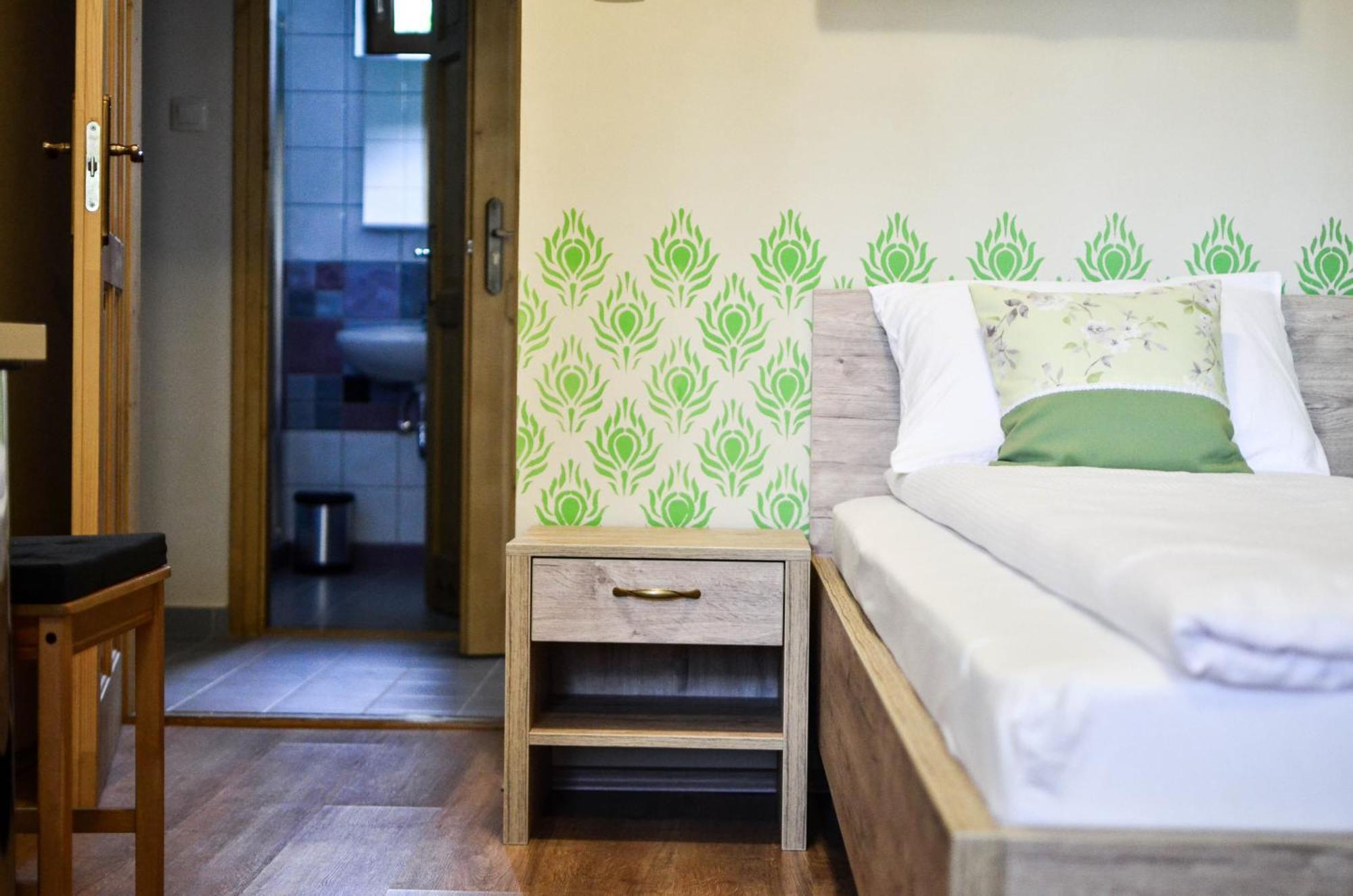 Páva Apartmanház Makó Exteriér fotografie